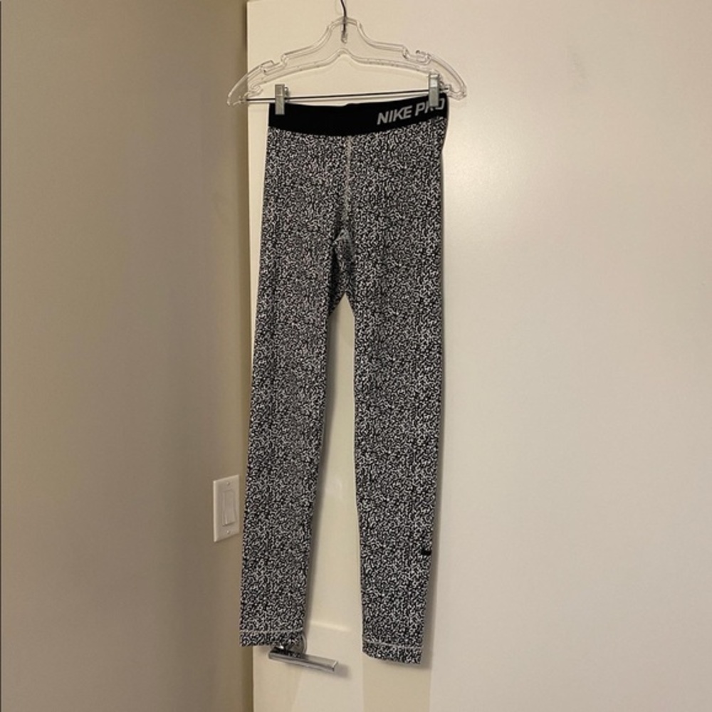Nike pro leggings‎